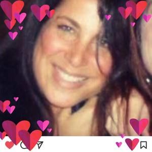 Meet your Posher, Monique